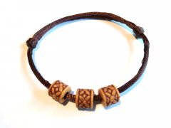 Bracelet – three small wooden beads
